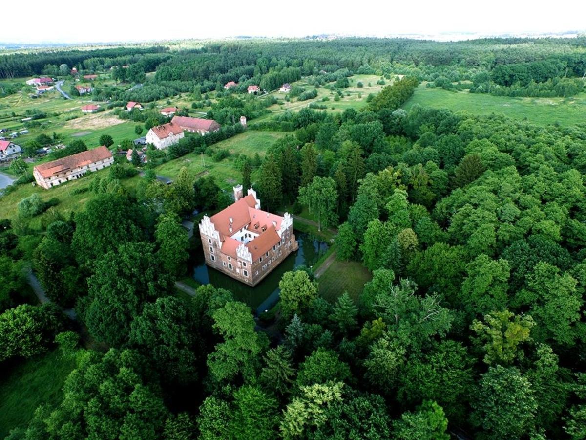 沃伊诺威扎克水畔城堡旅馆 Wojnowice  外观 照片